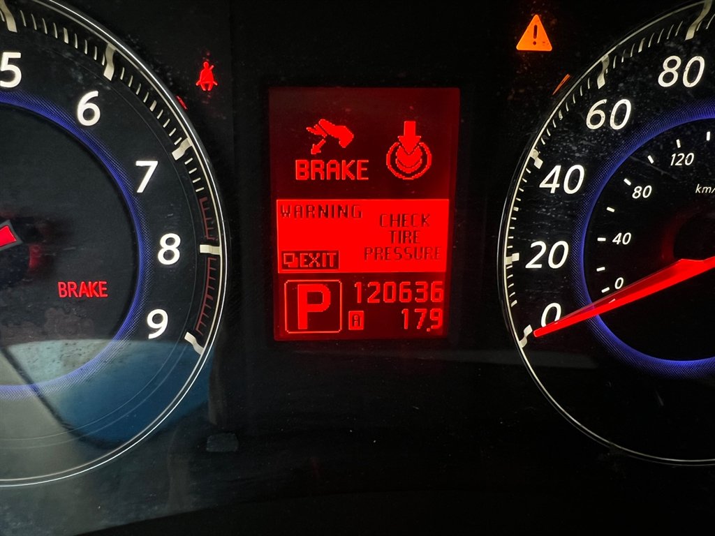 2011 Infiniti FX35 photo