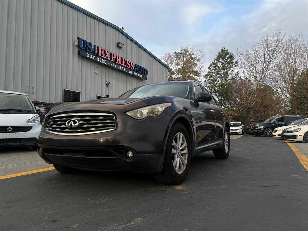 2011 Infiniti FX35 photo