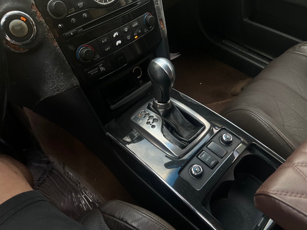 2011 Infiniti FX35 photo