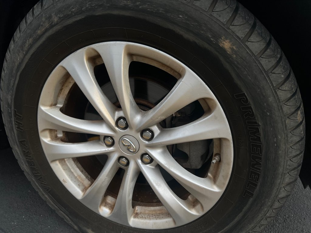 2011 Infiniti FX35 photo