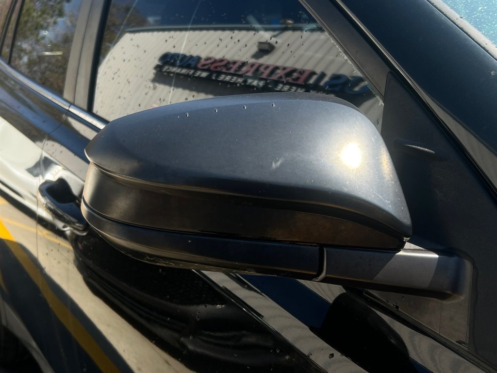 2013 Toyota RAV4 LE photo