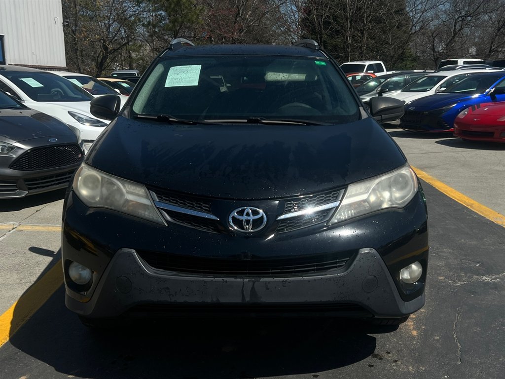 2013 Toyota RAV4 LE photo