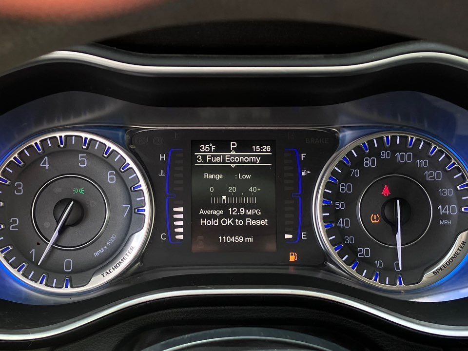 2016 Chrysler 200 LX photo