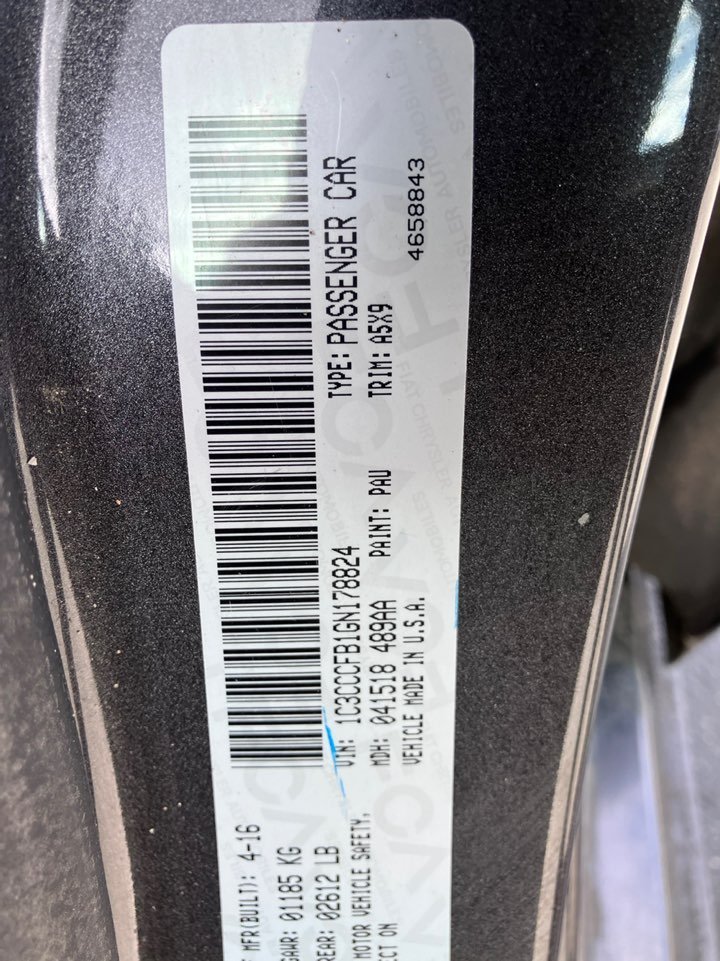2016 Chrysler 200 LX photo