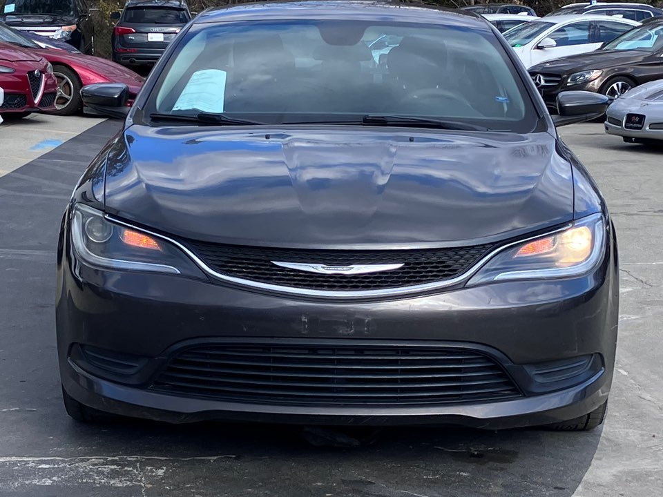 2016 Chrysler 200 LX photo
