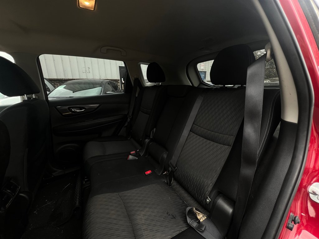 2017 Nissan Rogue S photo