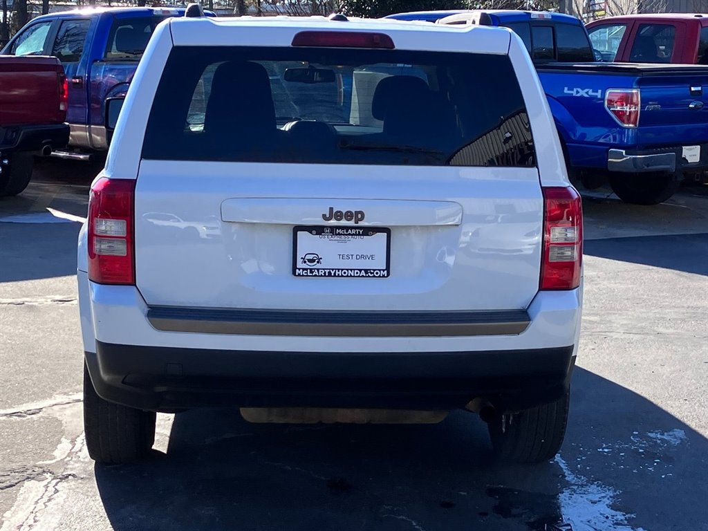2016 Jeep Patriot - $8,995