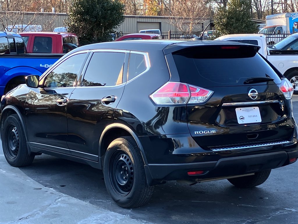 2016 Nissan Rogue S photo