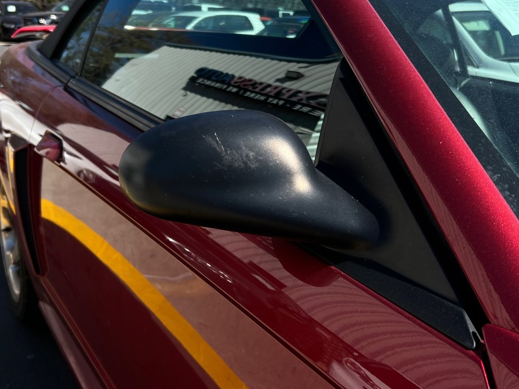 2003 Ford Mustang GT Deluxe photo