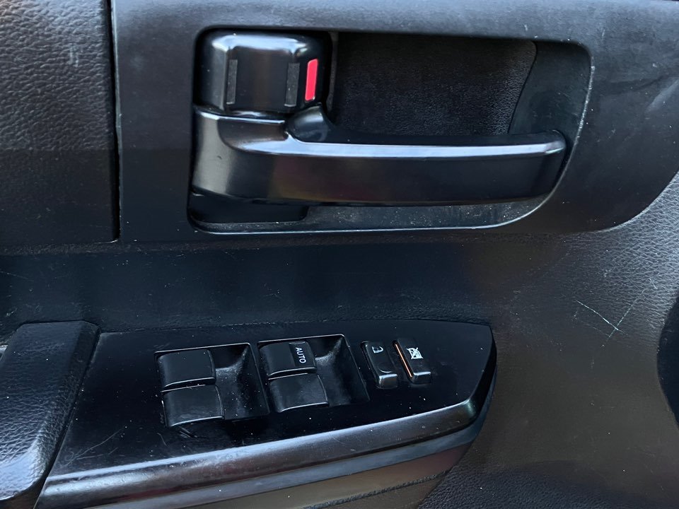 2017 Toyota Tundra SR photo