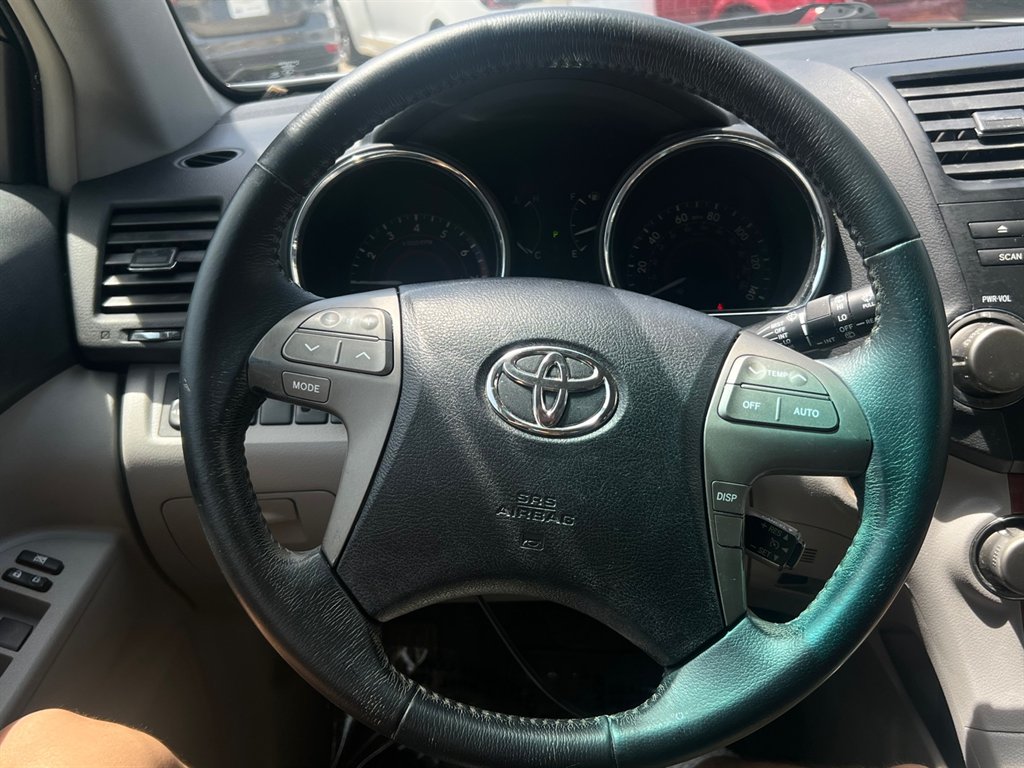 2008 Toyota Highlander Limited photo