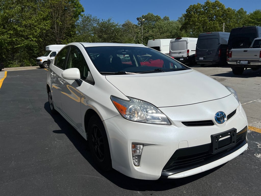 2013 Toyota Prius One photo