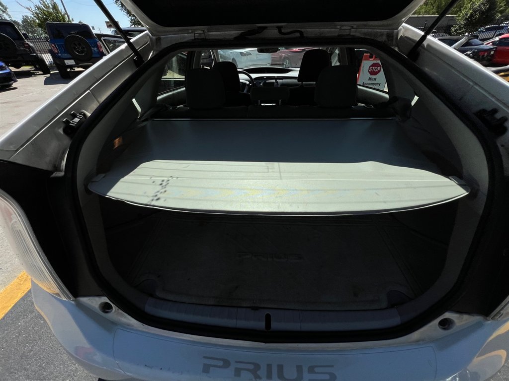2013 Toyota Prius One photo