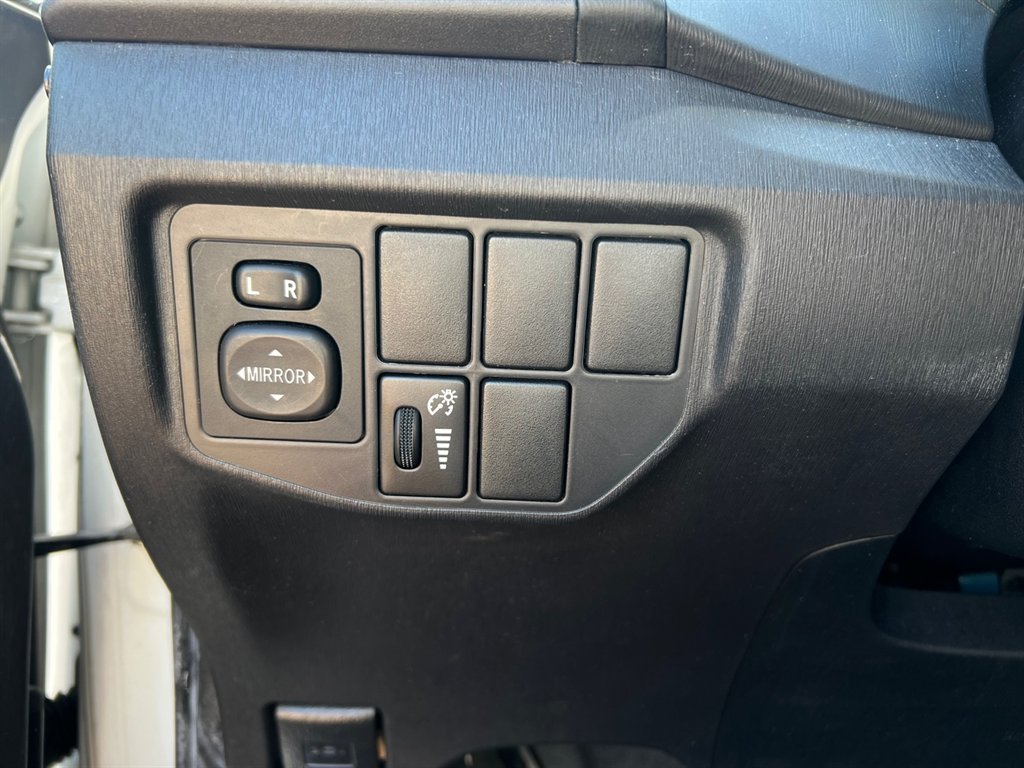 2013 Toyota Prius One photo