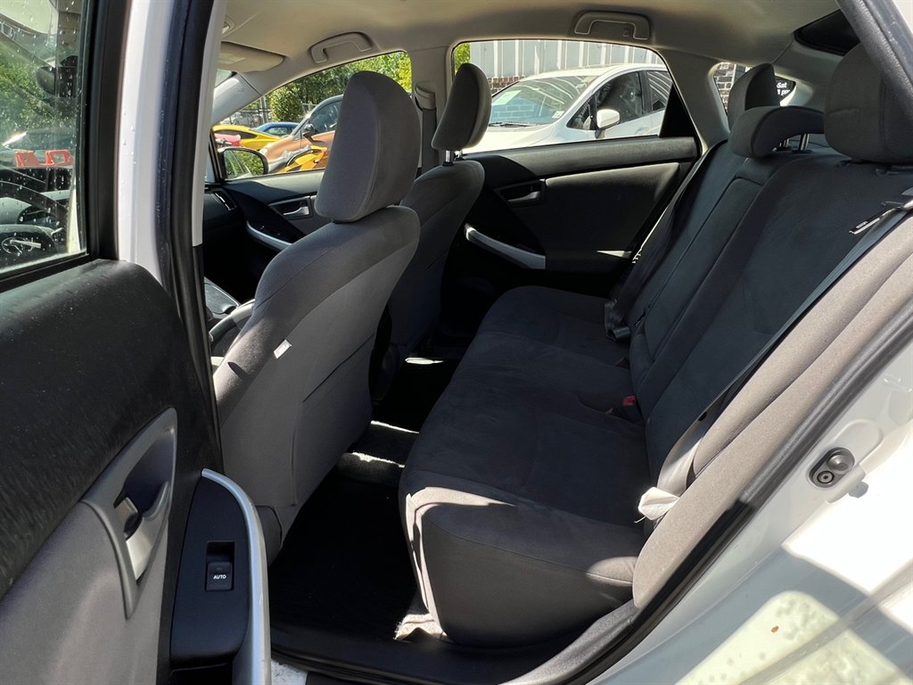 2013 Toyota Prius One photo