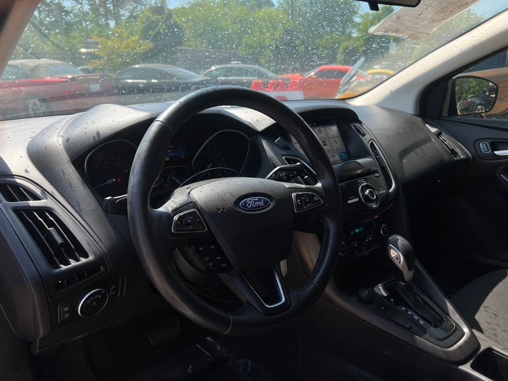 2018 Ford Focus SEL photo