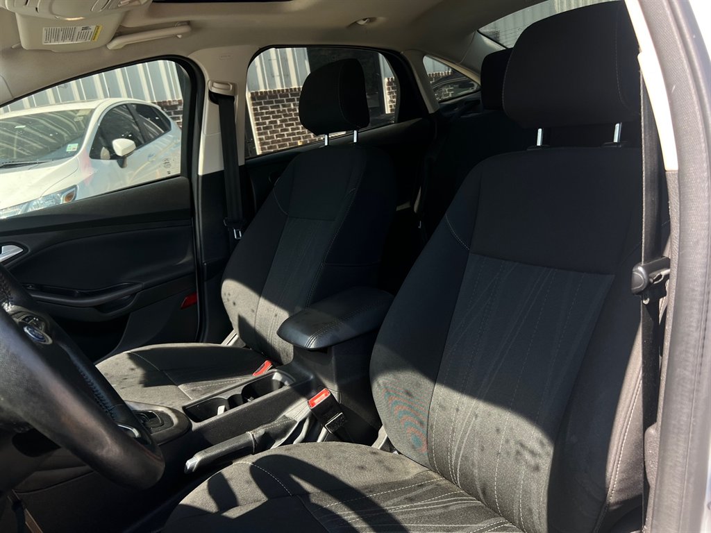 2018 Ford Focus SEL photo
