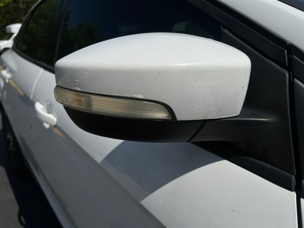 2018 Ford Focus SEL photo