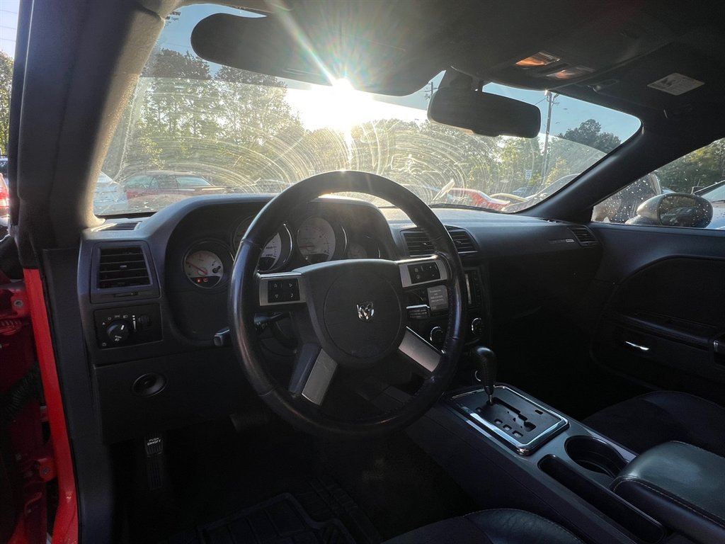 2009 Dodge Challenger SRT8 photo