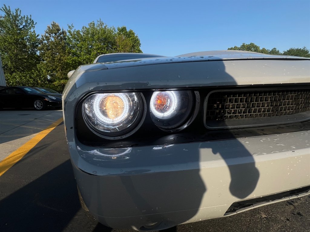2009 Dodge Challenger SRT8 photo