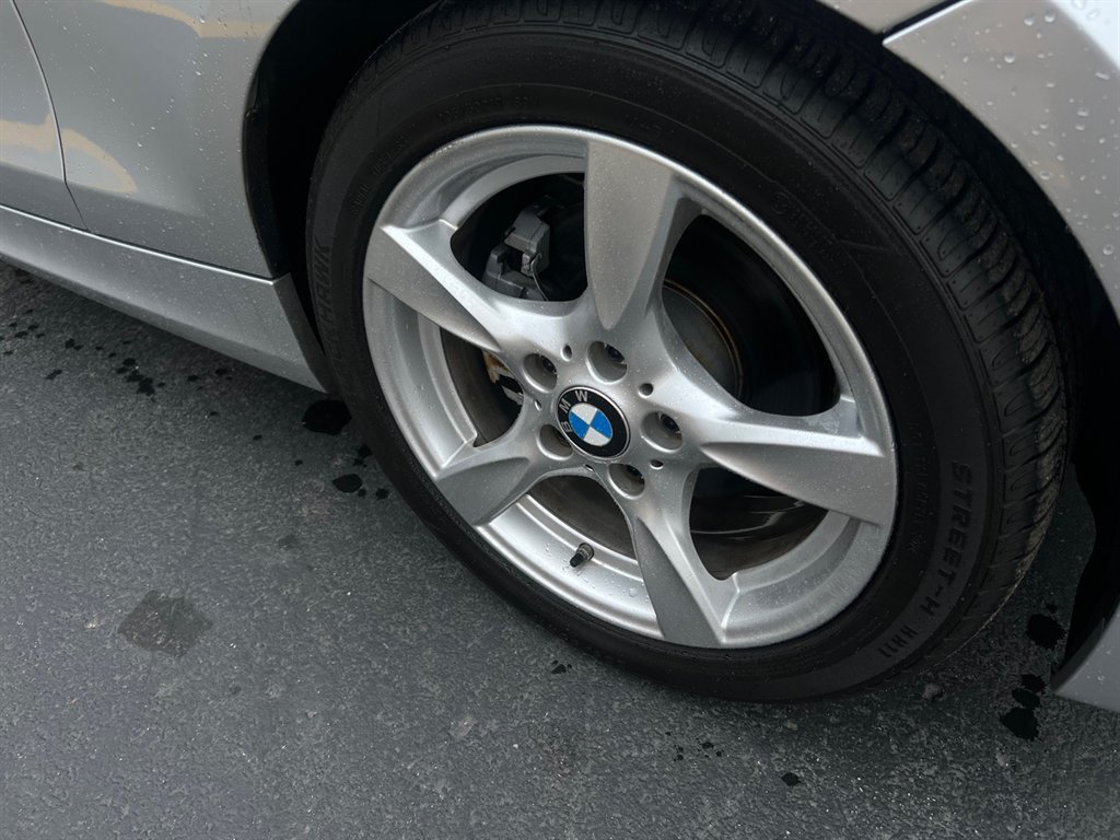 2013 BMW Legend 128i photo