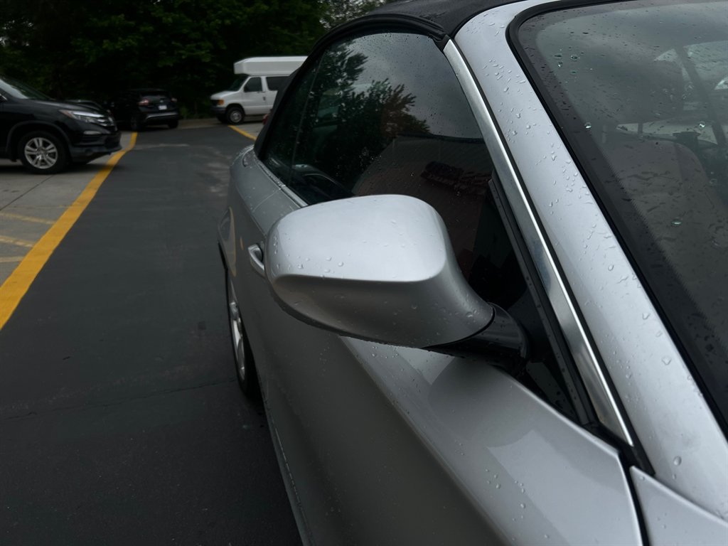 2013 BMW Legend 128i photo