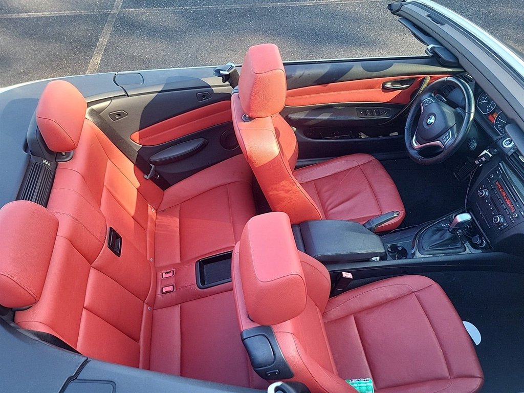 2013 BMW Legend 128i photo
