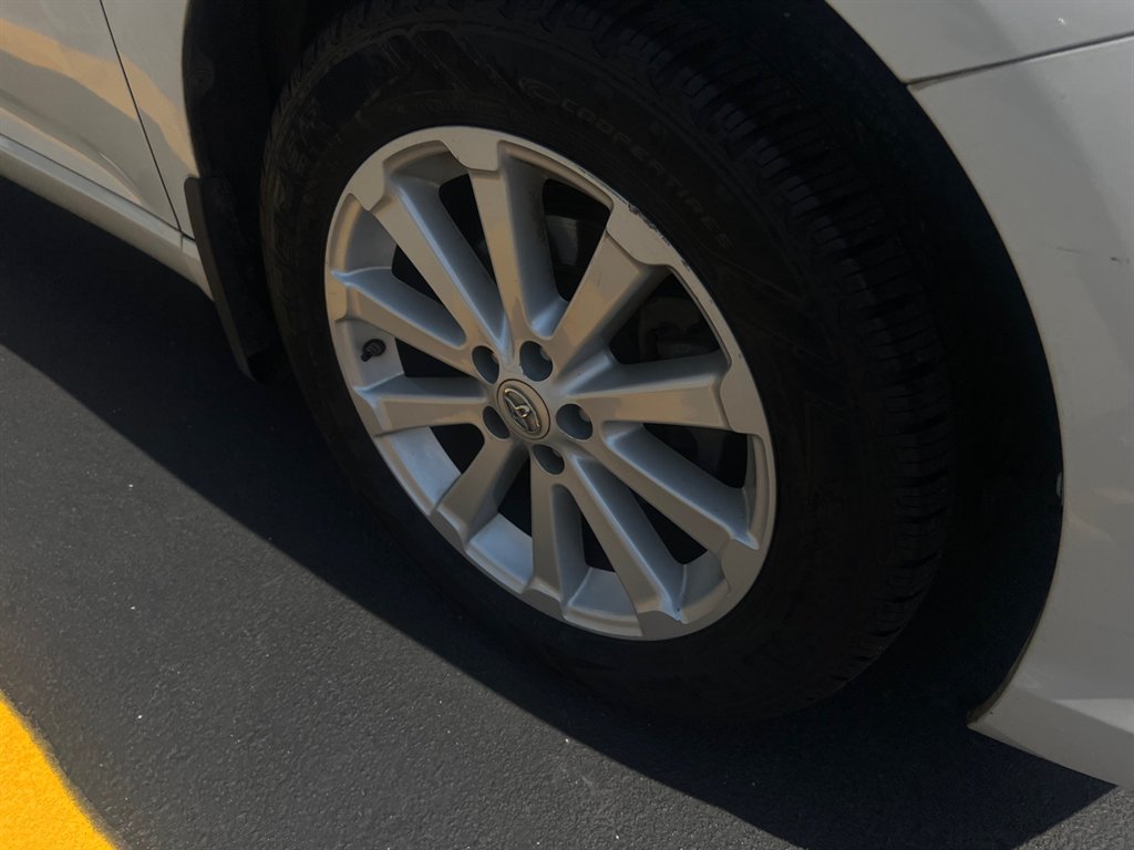 2010 Toyota Venza FWD 4cyl photo