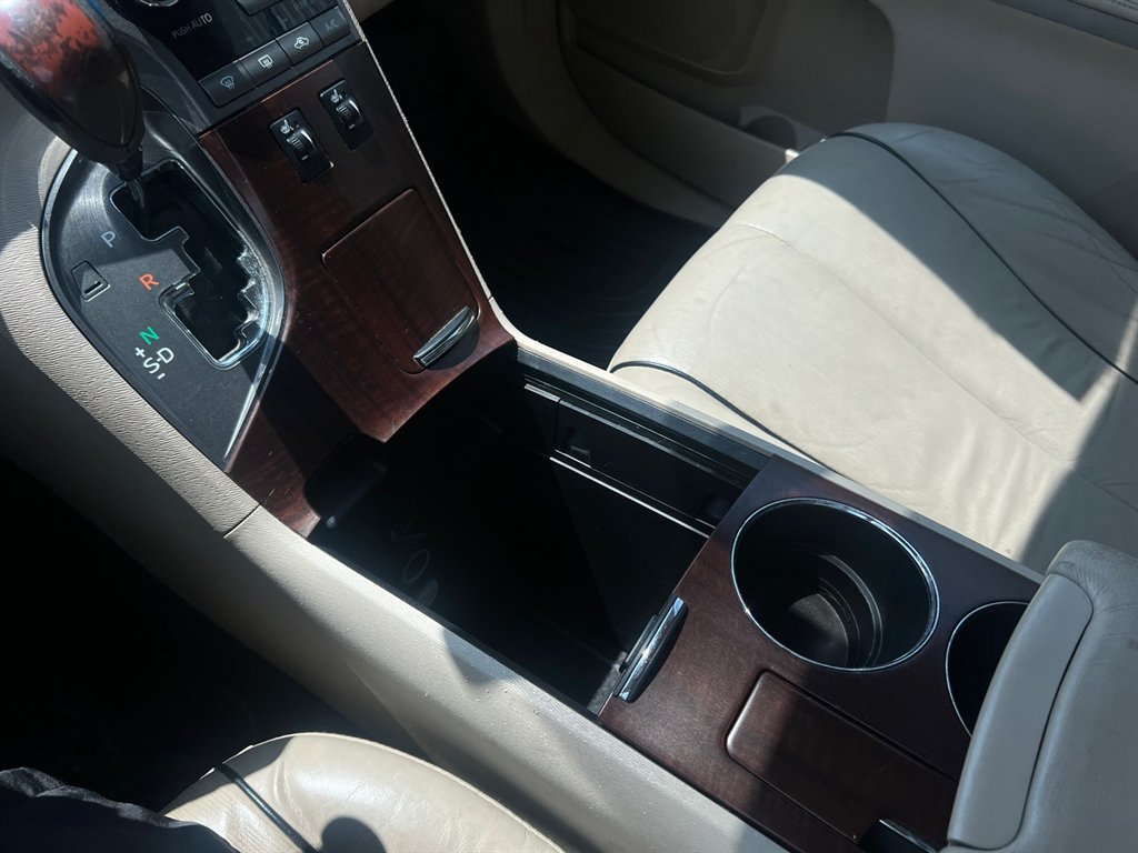 2010 Toyota Venza FWD 4cyl photo