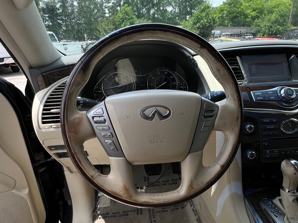 2016 Infiniti QX80 photo