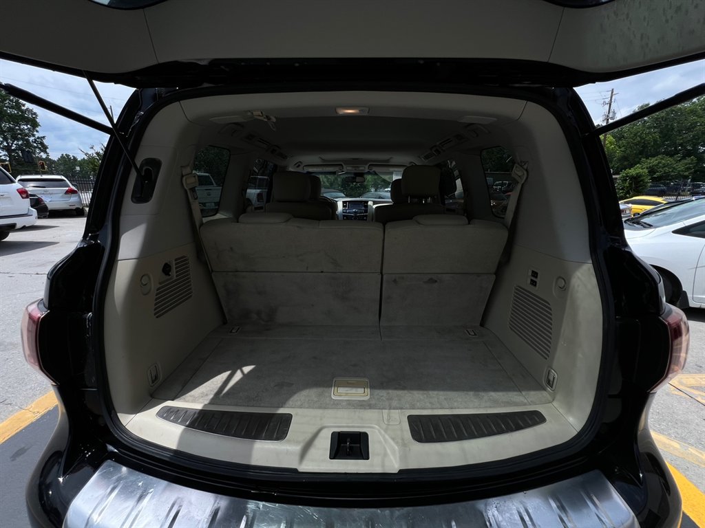 2016 Infiniti QX80 photo
