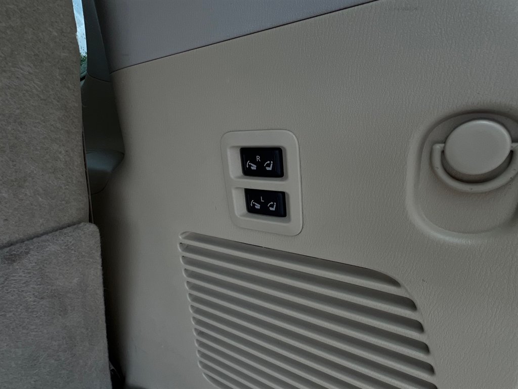 2016 Infiniti QX80 photo