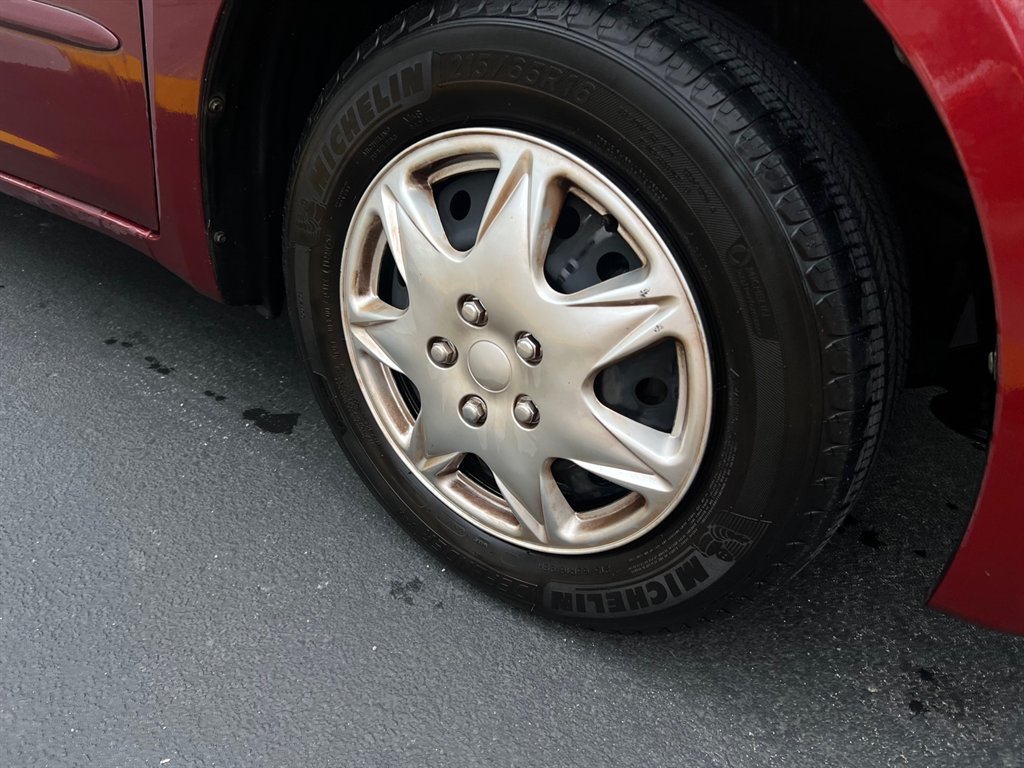 2010 Toyota Sienna CE 7-Passenger photo
