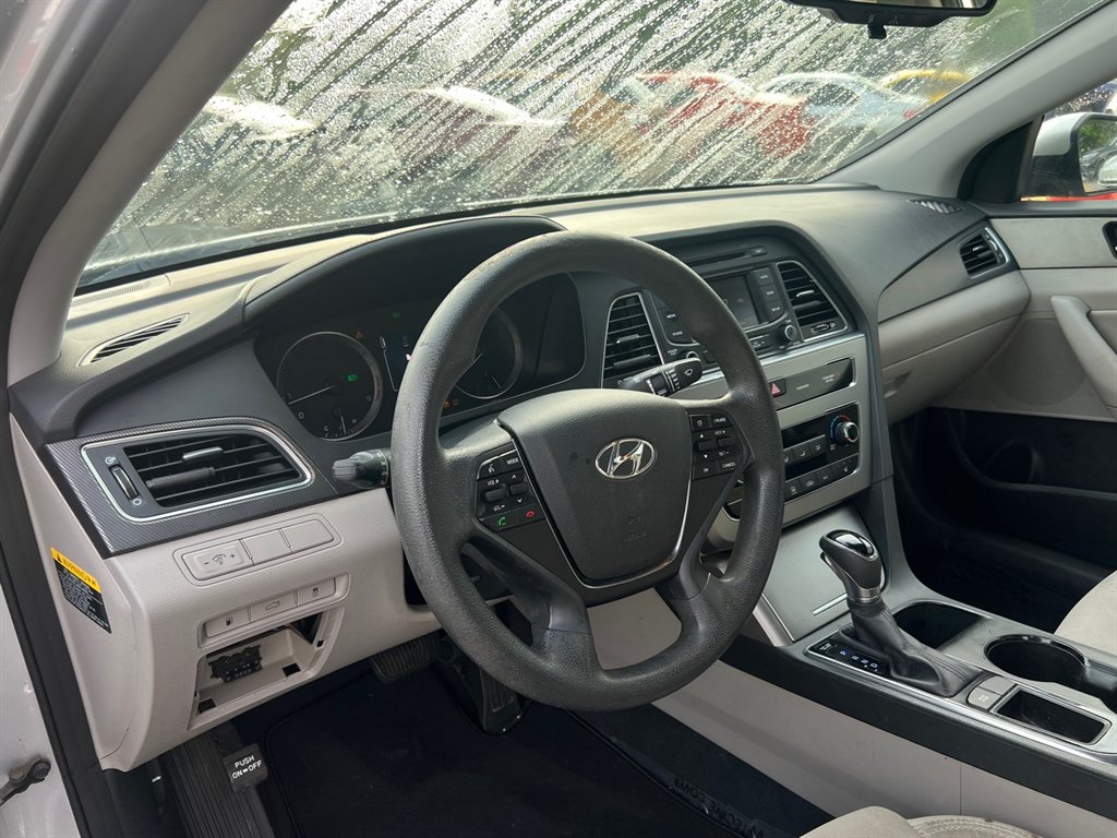 2015 Hyundai Sonata - $8,995