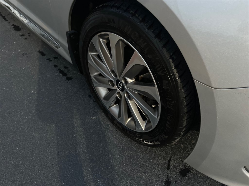 2015 Hyundai Sonata - $8,995