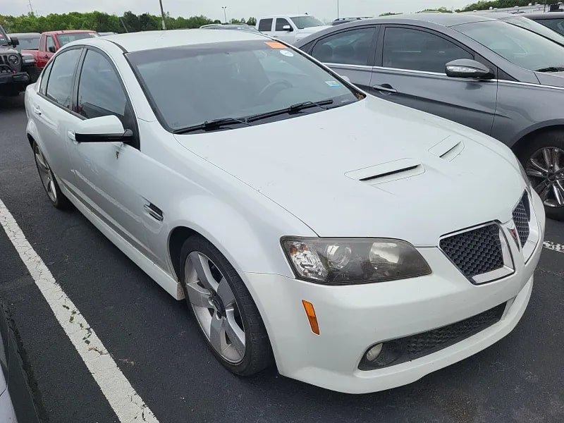 2009 Pontiac G8 GT photo