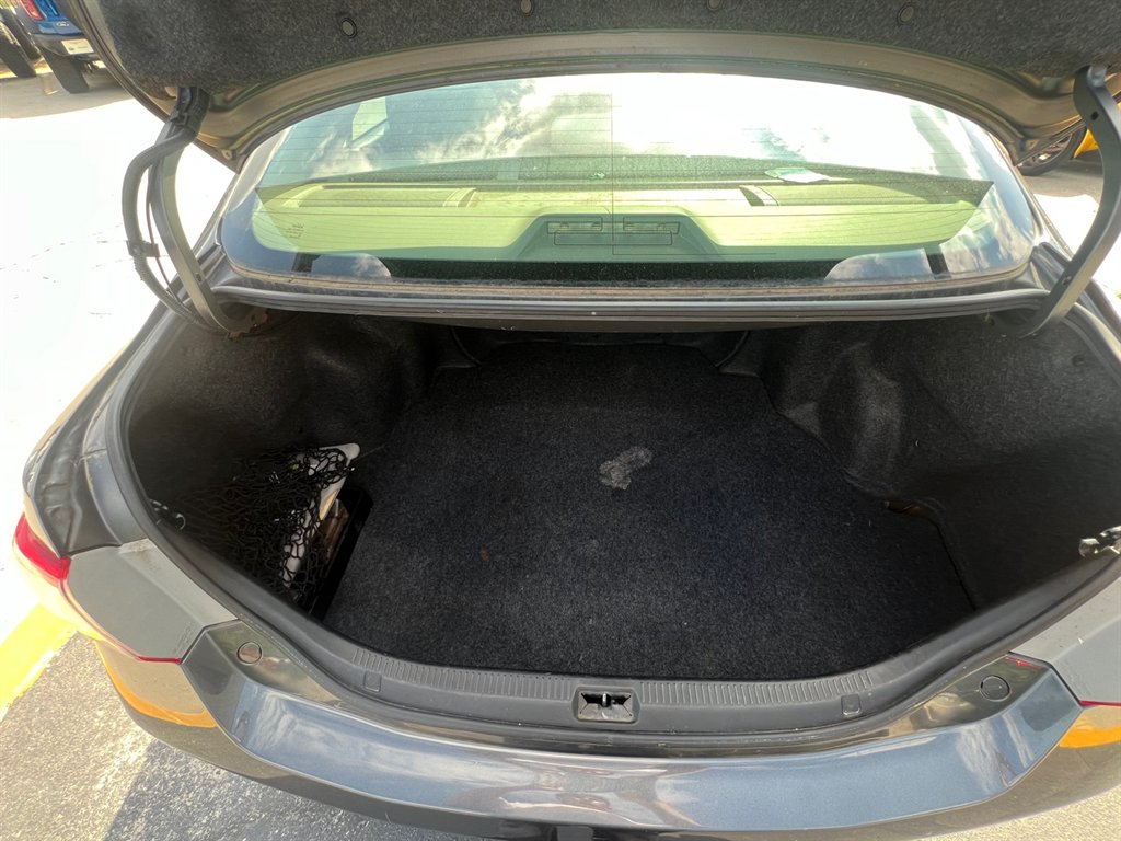 2011 Toyota Camry photo
