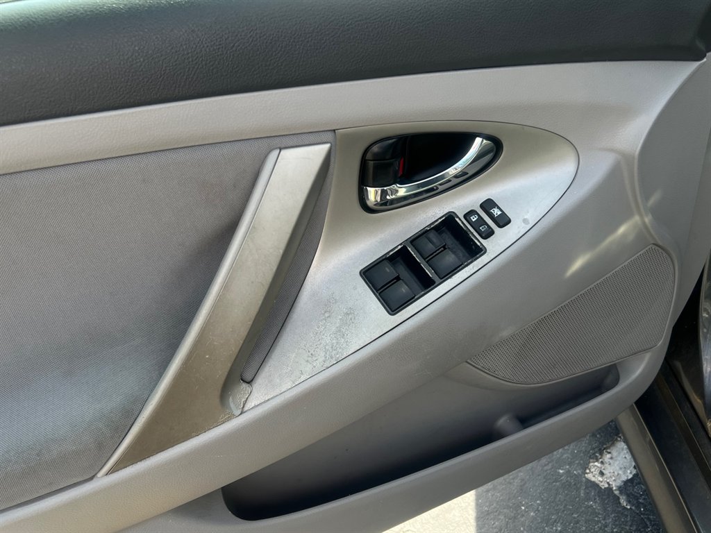 2011 Toyota Camry photo