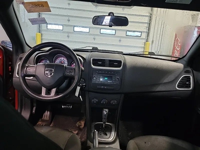 2014 Dodge Avenger SE photo