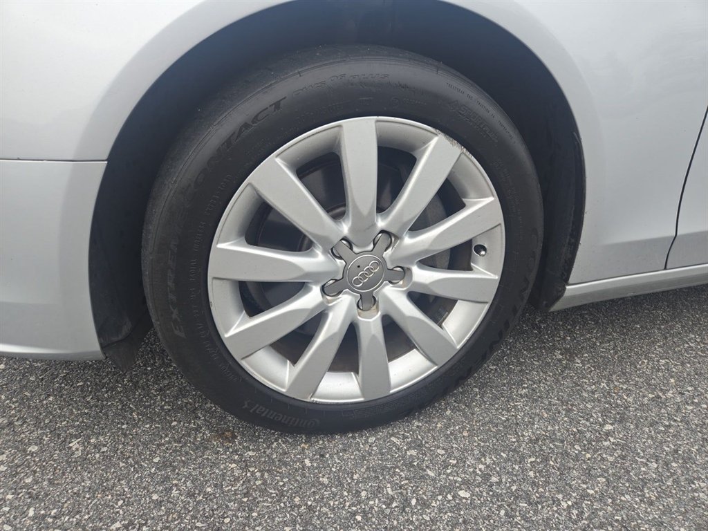 2013 Audi A4 2.0T quattro Premium photo