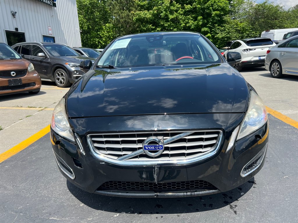 2012 Volvo S60 - $9,995