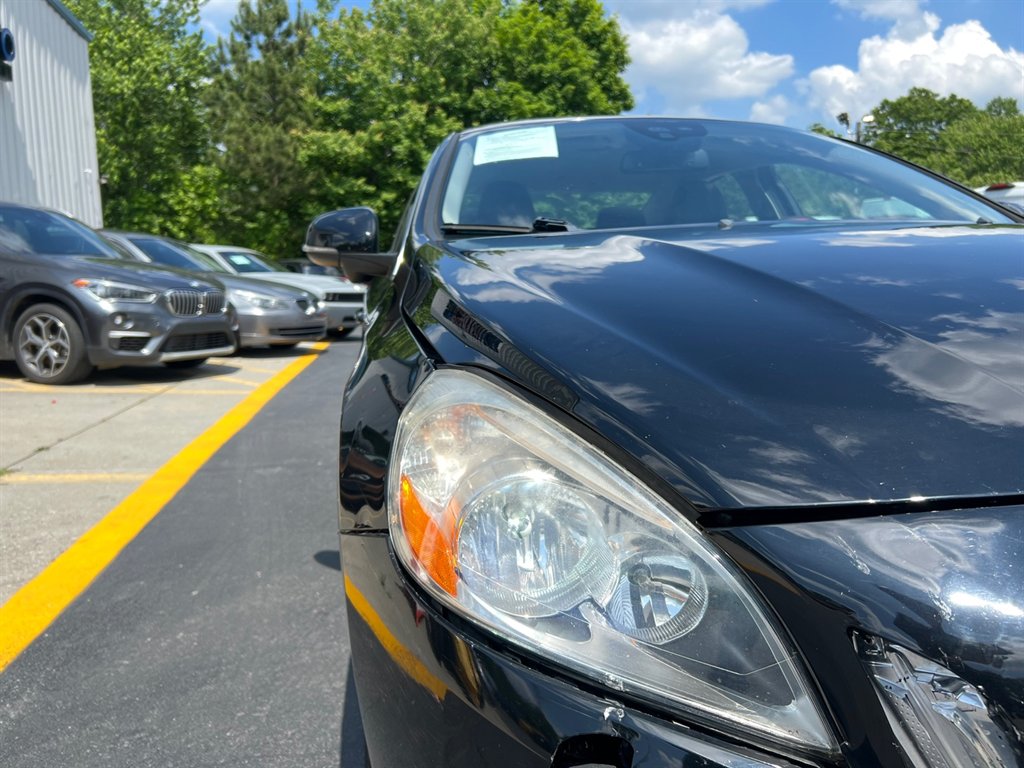 2012 Volvo S60 - $9,995