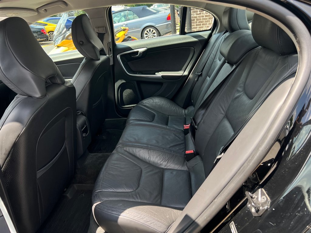 2012 Volvo S60 - $9,995