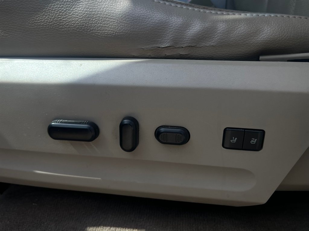 2014 Ford Expedition EL Limited photo