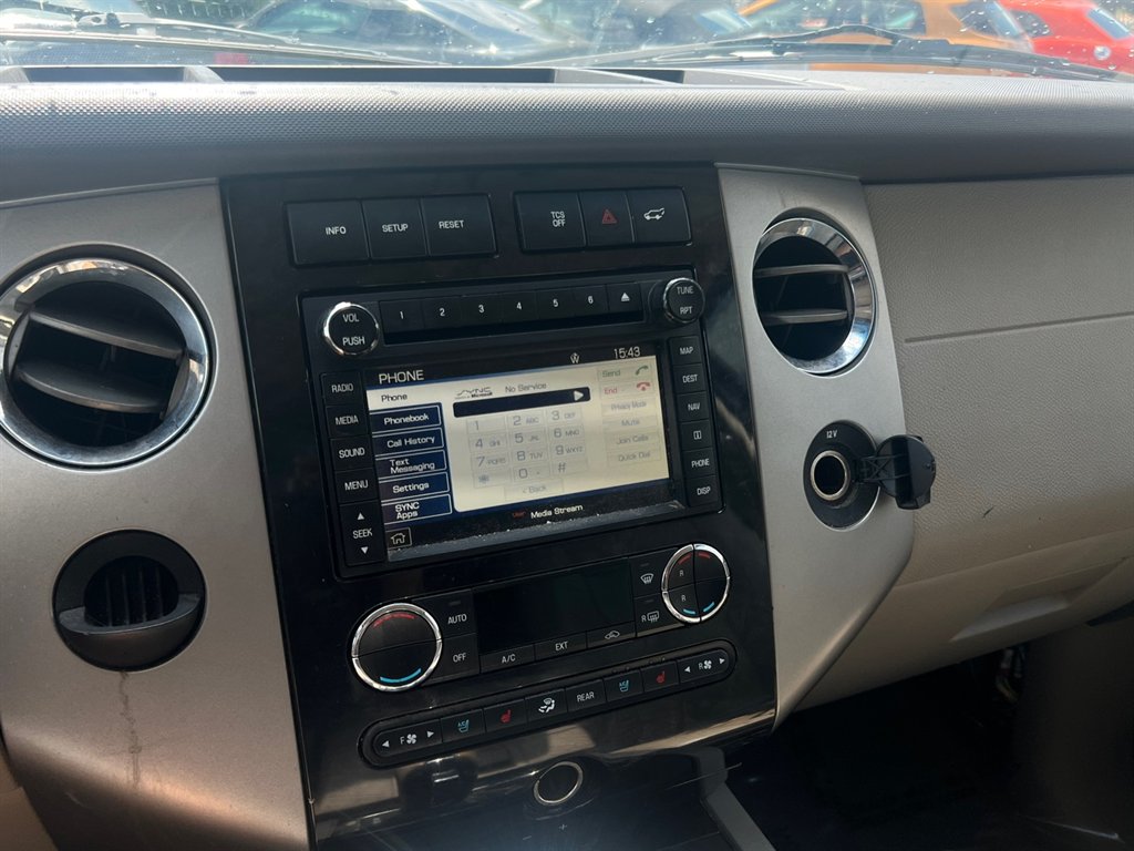 2014 Ford Expedition EL Limited photo