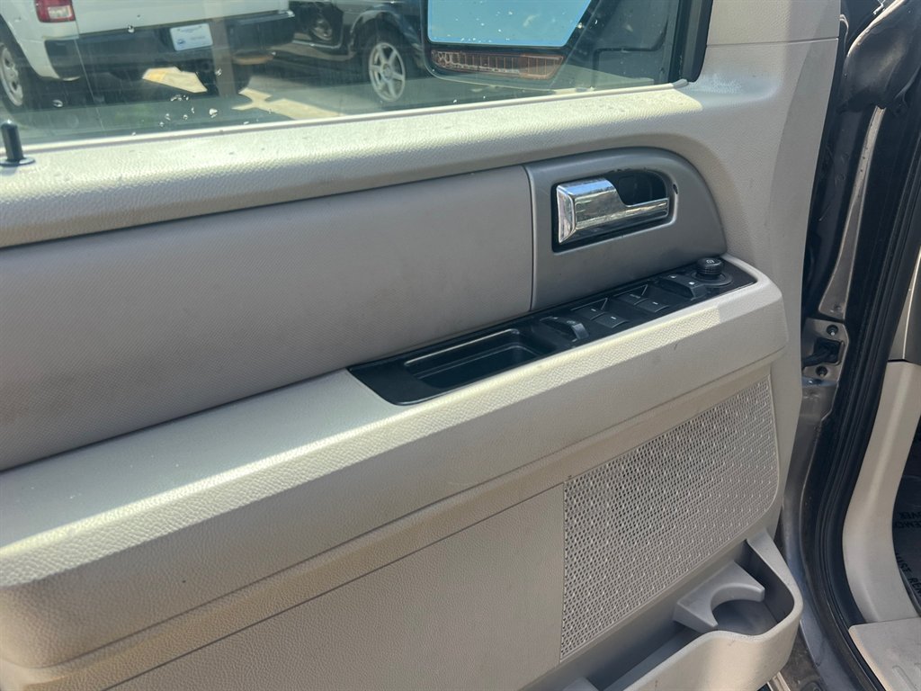 2014 Ford Expedition EL Limited photo