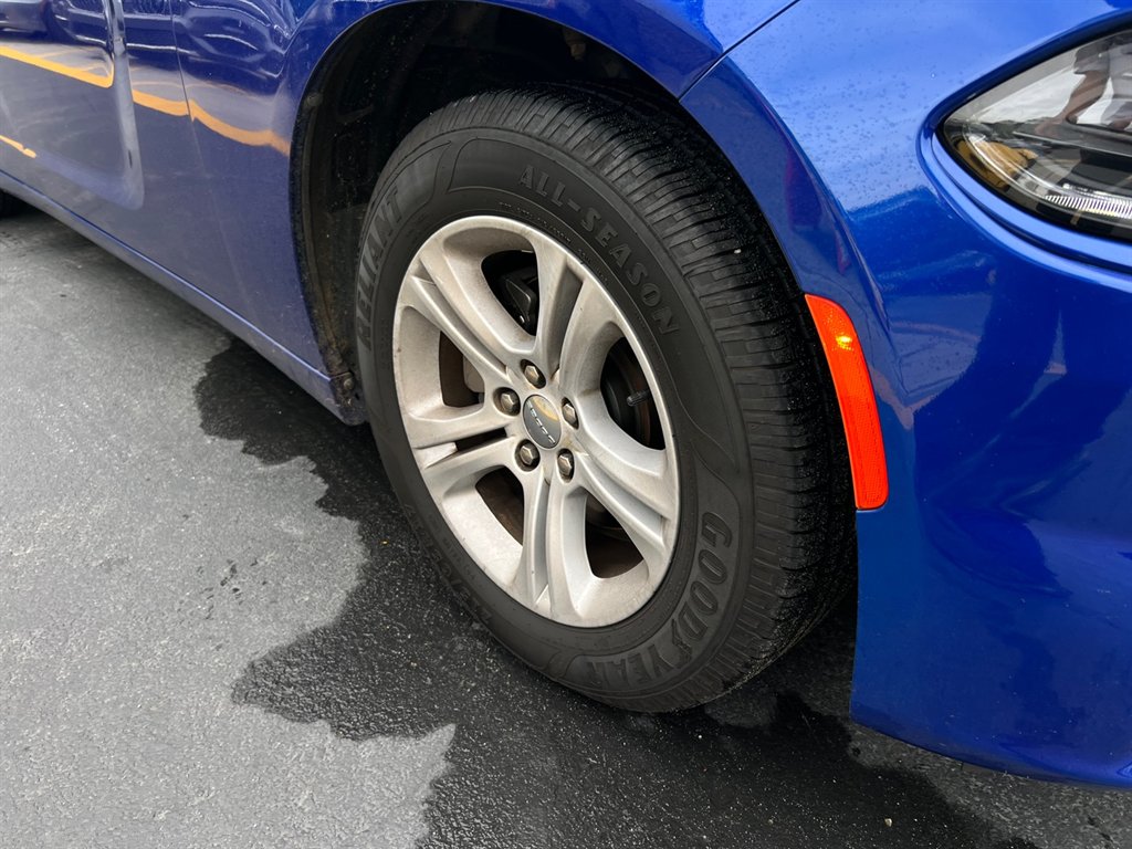 2018 Dodge Charger SXT photo
