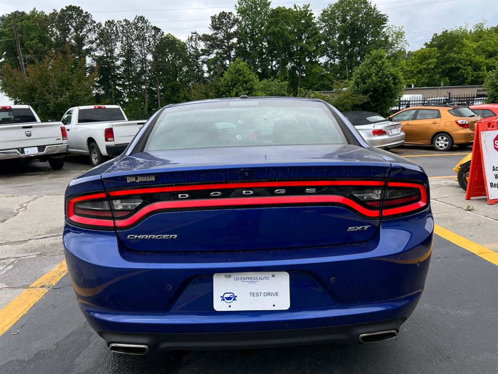 2018 Dodge Charger SXT photo
