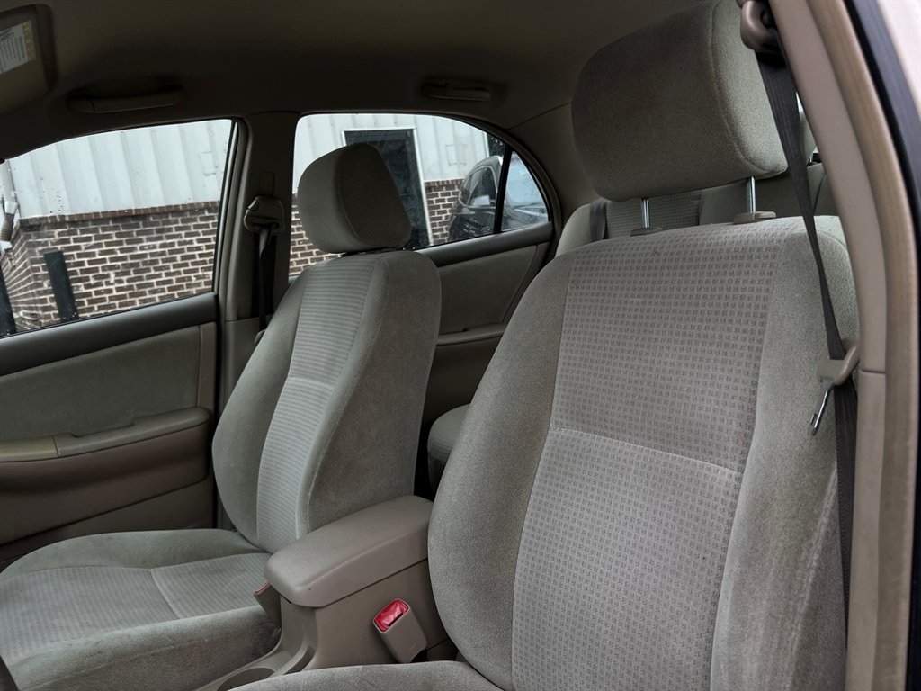 2007 Toyota Corolla CE photo