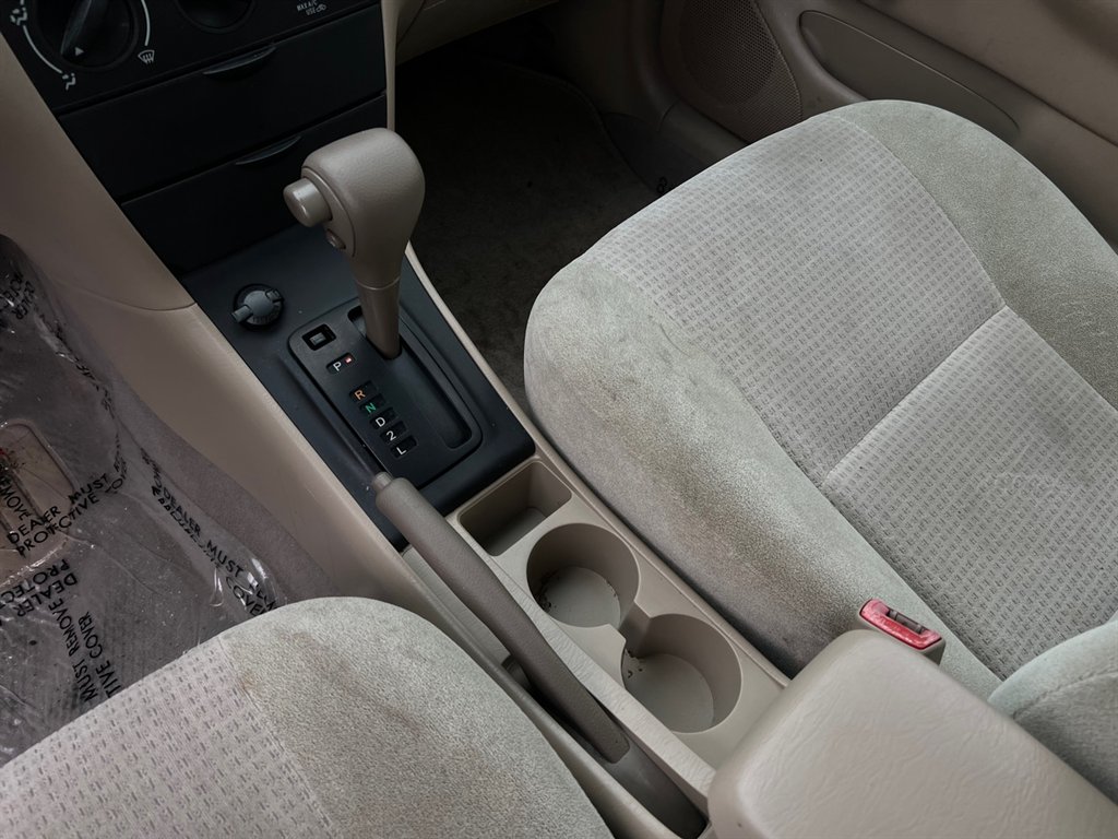 2007 Toyota Corolla CE photo